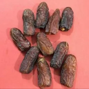 خرما پیارم دستچین
